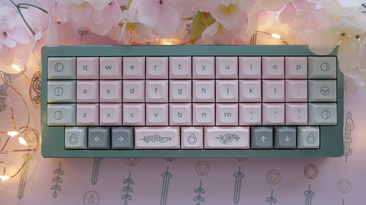 DSA Witch Girl Keycaps | Keycaps by Mintlodica | KS-WG-NOVS Group Buy