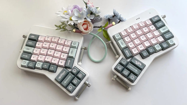 DSA Witch Girl Keycaps | Keycaps by Mintlodica | KS-WG-NOVS Group Buy